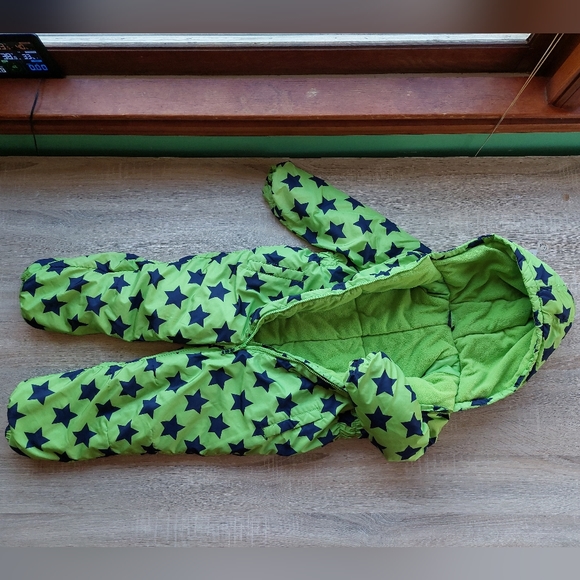 🌟 Next Direct star snowsuit 5-6 years 🌟 - Picture 3 of 16